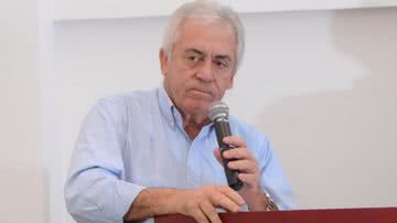 Imagem Surpresos, políticos defendem Cesar Borges após briga na Marina