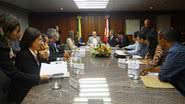 Imagem Prefeitos da base aliada cobram ajuda de Jaques Wagner em reunião