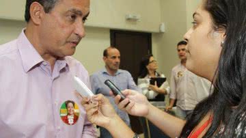 Imagem Governistas correm a Bahia por voto e Dilma pagará a conta