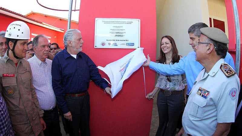 Imagem   Wagner inaugura unidade do Corpo de Bombeiros em Barreiras
