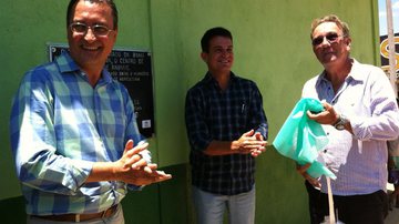 Imagem Governo e Prefeitura de Andaraí inauguram Centro de Comercialização de Animais