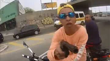 Imagem Governador pune PM que baleou bandido e evitou assalto em SP, diz deputado