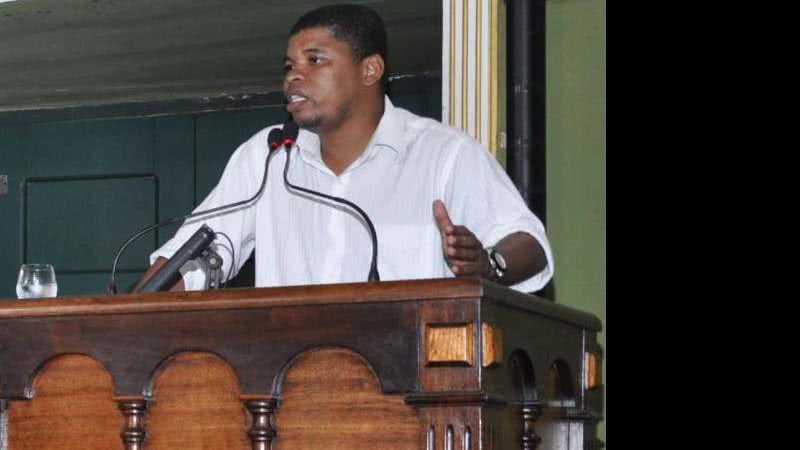 Imagem Presidente do Conselho de Saúde diz que é vítima de racismo na prefeitura