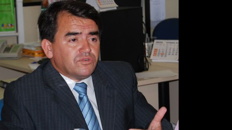 Imagem Prefeito reeleito de Barrocas é acusado de compra de votos