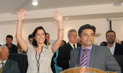 Imagem Porto Seguro: mesmo cassado, marido de Claudia Oliveira assume secretaria