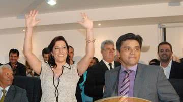 Imagem Porto Seguro: mesmo cassado, marido de Claudia Oliveira assume secretaria