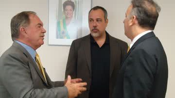 Imagem Leão, Márcio Paiva e ministro das Cidades buscam recursos para infraestrutura