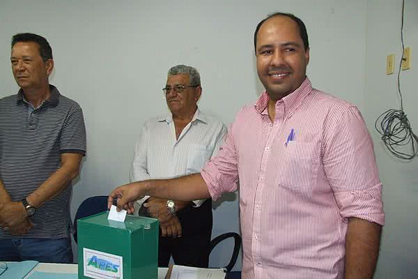 Imagem Jadson Ruas é eleito presidente da Associação dos Prefeitos do Sul da Bahia