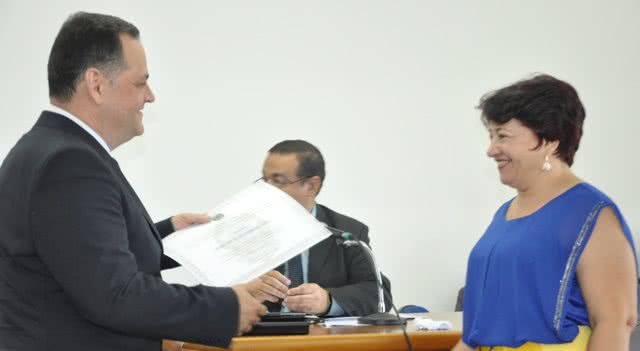 Imagem  Prefeitos e vereadores eleitos tomam posse neste feriado