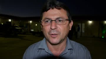 Imagem Prefeito de Boa Nova bate-boca na rua e vai parar na delegacia