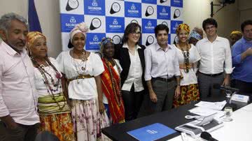 Imagem ACM Neto aposta em evento percussivo para tentar manter turistas da Copa