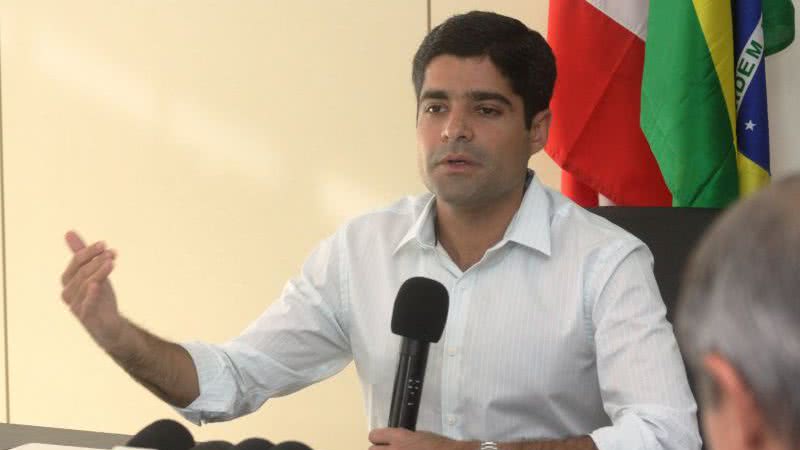 Imagem Neto apresenta programação para inauguração da nova Barra
