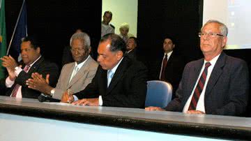Imagem Prefeito regulamenta transferência de recursos para creches