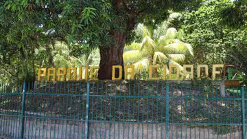Imagem Neto faz "visita-relâmpago" no Parque da Cidade