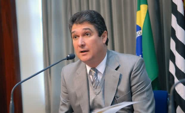 Imagem Devedores da prefeitura serão cobrados por telefone