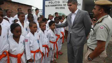 Imagem Bases: Secretário inaugura sedes definitivas do Bairro da Paz e Rio Sena