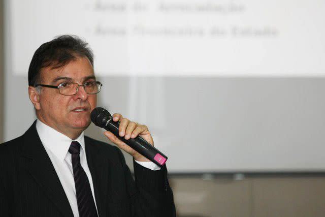 Imagem Comissão de Finanças recebe secretário estadual da Fazenda