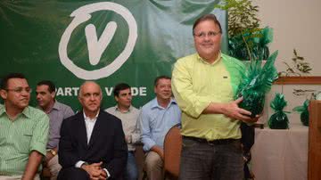 Imagem Chapa da oposição recebe pau-brasil dos verdes