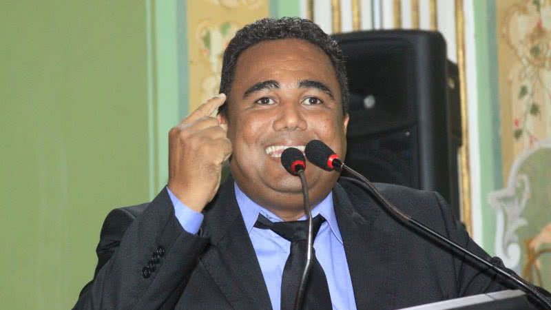 Imagem Após veto de Neto, Guerrilha sai em defesa da regulamentação das rádios-postes