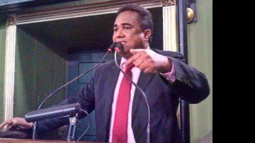 Imagem Leandro Guerrilha propõe debate sobre violência sexual contra crianças