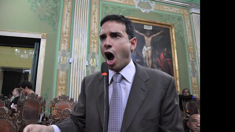 Imagem Vereadores batem boca durante votação de requerimento