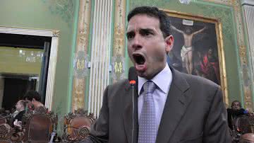 Imagem Vereadores batem boca durante votação de requerimento