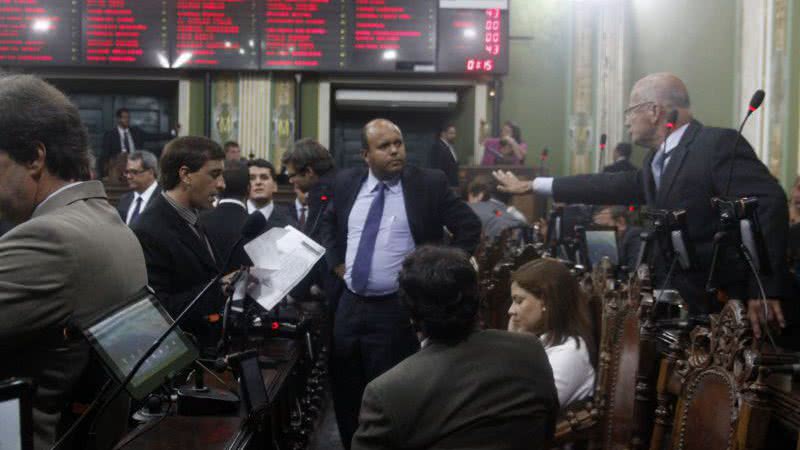 Imagem Licitação transporte: Legislativo pode entrar com Adin contra agência reguladora