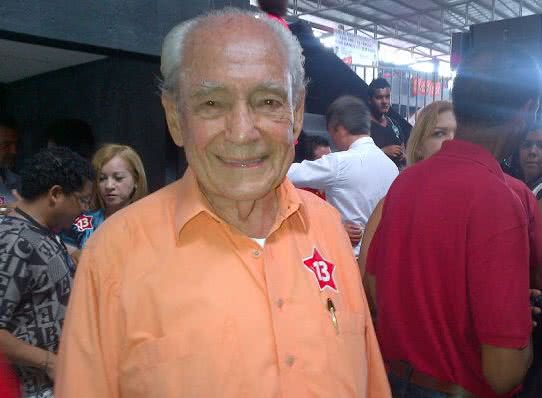 Imagem Waldir Pires garante que não foi barrado em evento petista