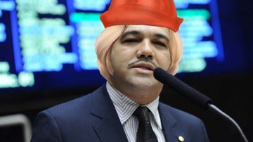 Imagem PSC aposta que Feliciano será fenômeno de votos como Tiririca