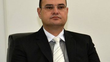 Imagem Presidente do PSDB de Feira vai apoiar candidatos de outros partidos em 2014