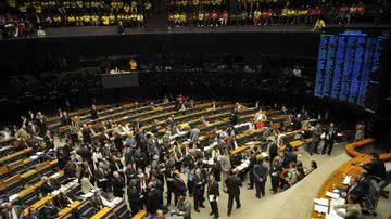 Imagem Multa extra do FGTS marca semana no Congresso