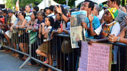 Imagem População faz fila para dar último adeus a Campos 