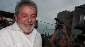 Imagem Após criticas, Lula muda discurso e defende política econômica de Dilma