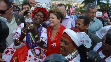 Imagem Dilma pede ajuda ao Senhor do Bonfim para vencer segundo turno