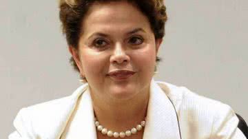 Imagem Dilma veta proibição do uso de faixas, cartazes e outros durante campanha