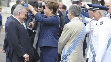 Imagem PMDB mantém um pé no governo e outro liberado