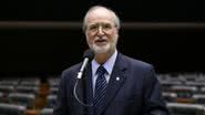 Imagem Eduardo Azeredo renuncia ao mandato de deputado