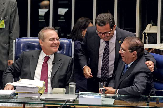 Imagem Senadores não querem mostrar as carecas na TV