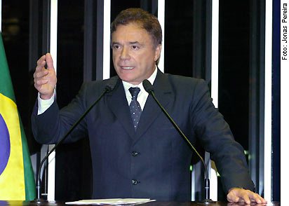 Imagem Senador Álvaro Dias condenado por não pagar pensão alimentícia à filha