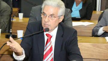 Imagem Gaban denuncia irregularidades em contratação de empresas pelo governo do estado
