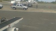 Imagem Após uma hora de atraso, avião de Dilma pousa em Salvador