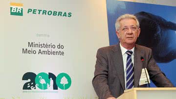 Imagem Wilson Santarosa retorna e prepara defesa da Petrobras para esta quarta