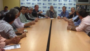Imagem Cacá, João Leão e Jorge Solla se reúnem com prefeitos do Oeste