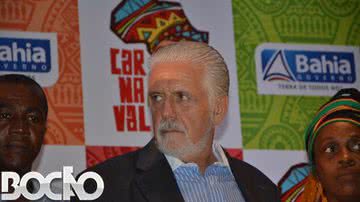 Imagem Wagner entra na polêmica do IPTU e diz que não manda recado