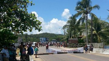 Imagem Índios fecham estrada em Olivença e cobram solução de conflito