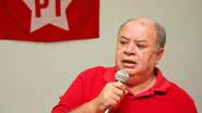 Imagem PT participa do cortejo com o tema Reforma Politica e Plebiscito Já!
