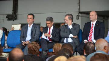 Imagem Posse de novo secretário da Sesab vira palanque eleitoral