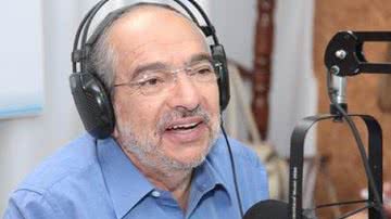 Imagem Após cateterismo bem-sucedido, Mário Kertész está bem e volta a rádio na segunda