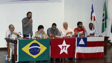 Imagem Oposição interna do PT detona direção estadual em último debate
