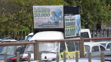Imagem Carro de Isidório é novamente apreendido e diz que sofre perseguição